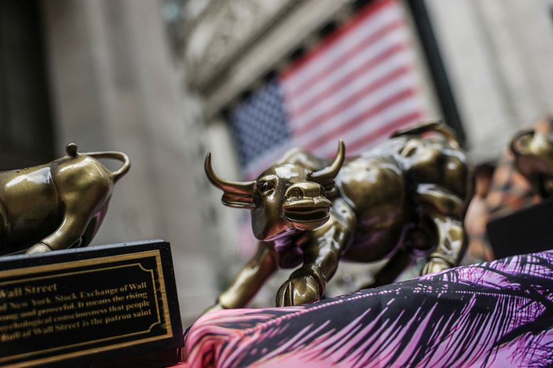 Company finance chiefs say mood is lifting, but tariffs set to push prices higher, Fed survey shows | 104.1 WIKY
