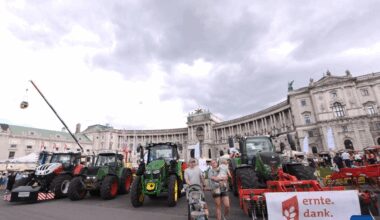 Harvest festival held in Vienna, Austria-Xinhua