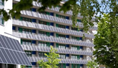 L'UDC tire à boulets rouges sur la réforme de la loi sur l'énergie