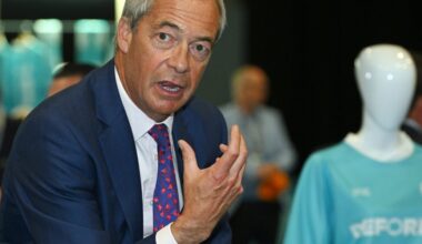 Farage's Big Immigration Crackdown Is Already 'Falling Apart'. Here's Why