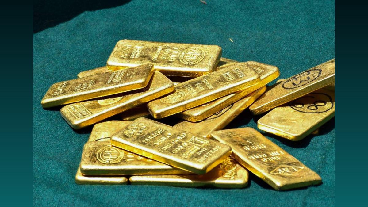Gold Rally: US Fed Policy & Geopolitical Tensions