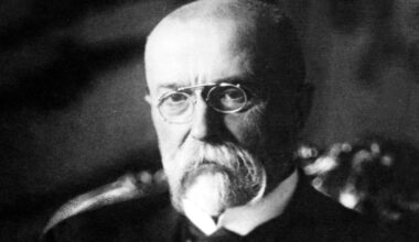 Czech founding father Masaryk's message revealed in long-sealed envelope
