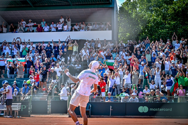 Пълни трибуни в Пловдив подкрепят България срещу Финландия