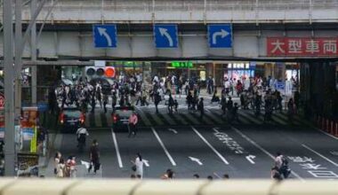 Minimum Wages to Top 1,000 Yen across Japan