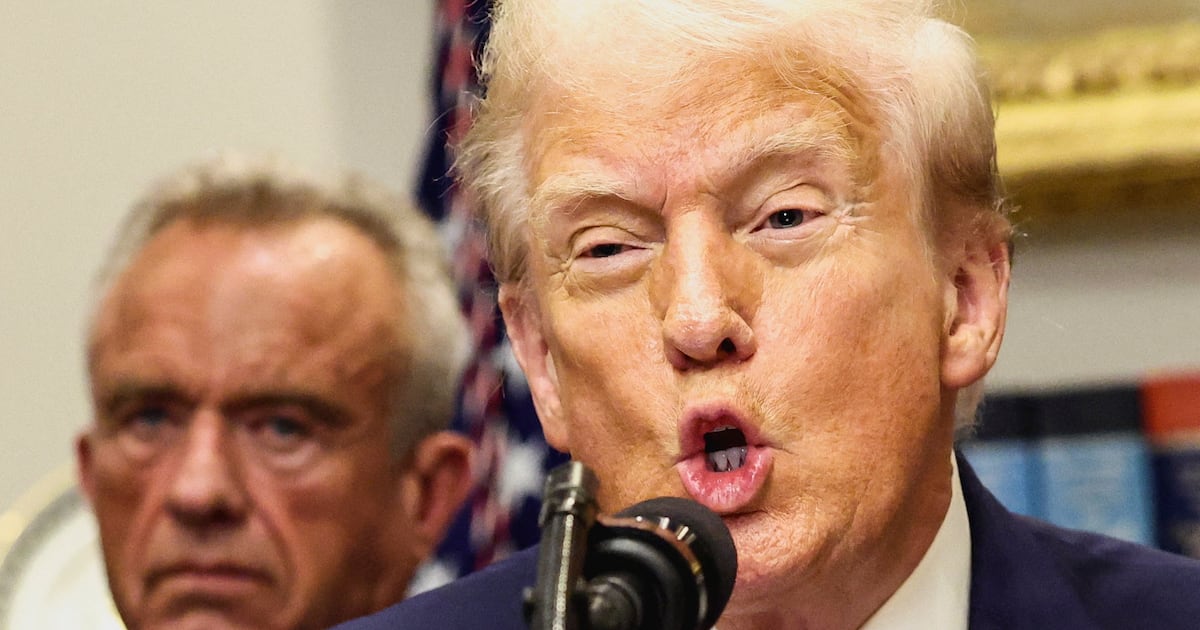 Donald Trump Mangles Pronunciation of Ubiquitous Pain Reliever