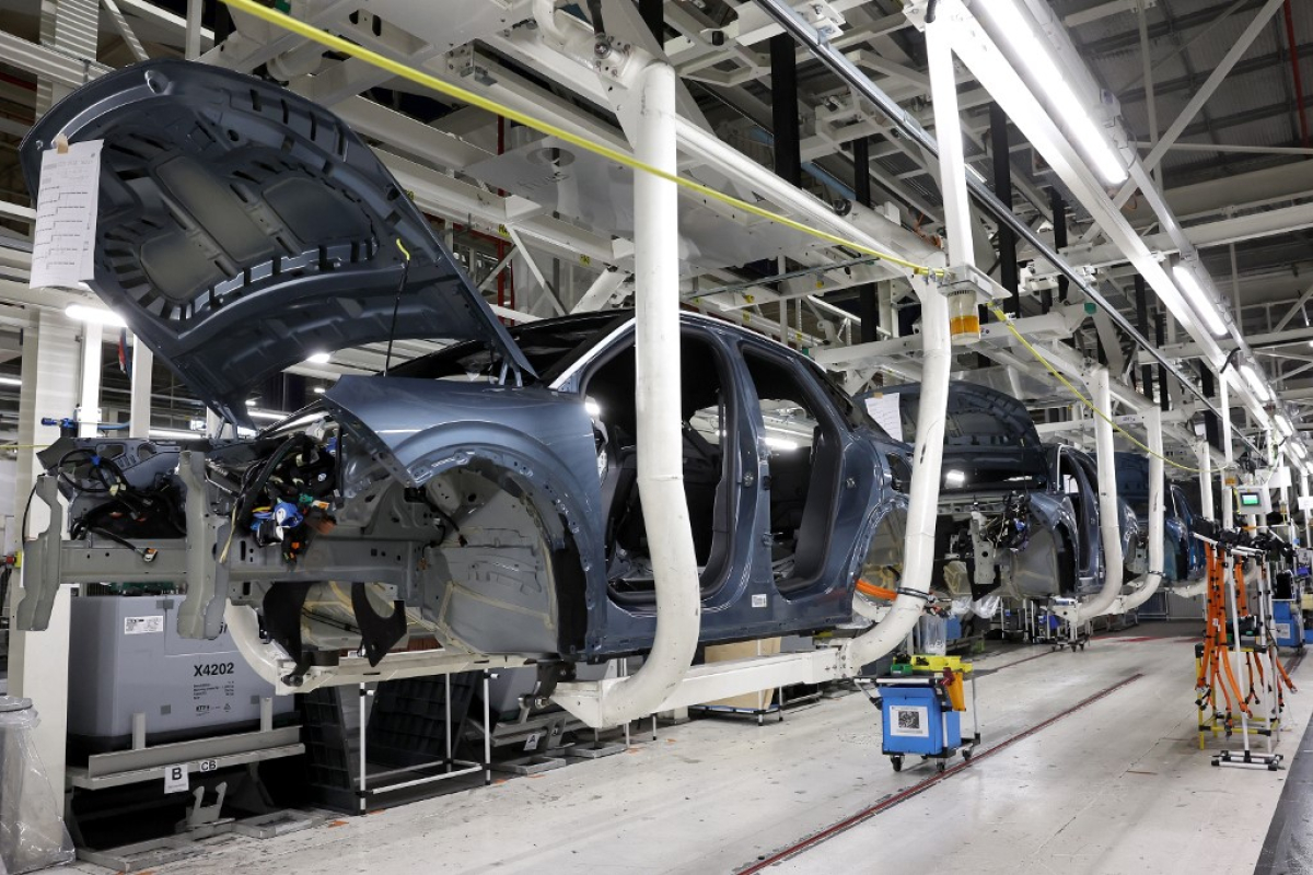 Le marché automobile en très léger rebond en août en France, l'électrique progresse chez les particuliers - 01/09/2025 à 09:09