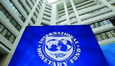 IMF cuts Angola economic growth view again, warns about excess debtor