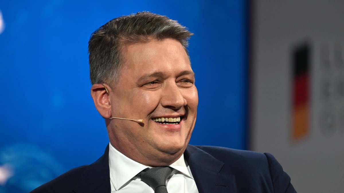 Sportartikel-Riese aus Deutschland fördert Formel-1-Rennstall