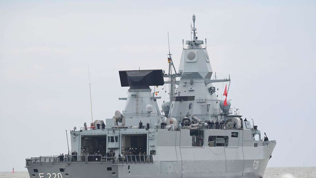 Die Fregatte „Hamburg“