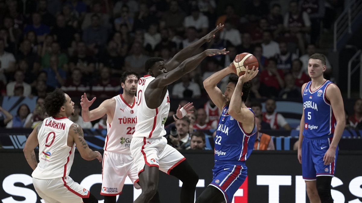 Türkiye sweeps Group A at EuroBasket 2025