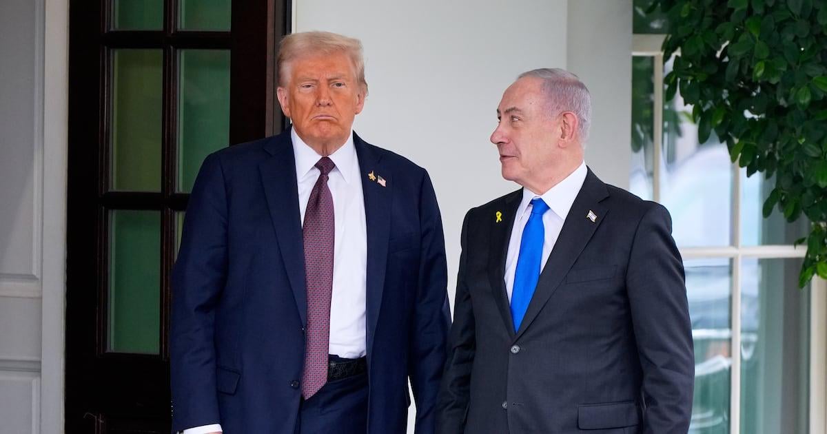 Netanyahu apologizes to Qatar for strike targeting Hamas as he meets with Trump