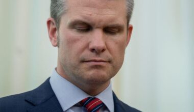 'Can you imagine the disdain?' Ex-GOP insider says Pete Hegseth setting stage for a 'coup'