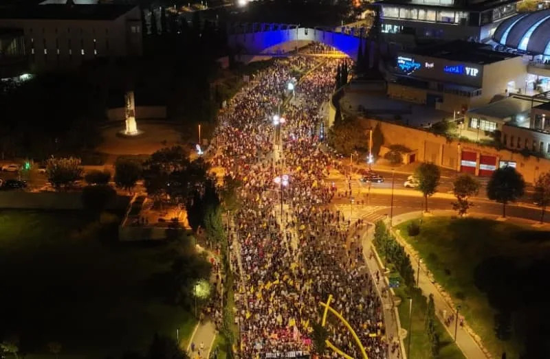 Thousands march towards Paris Square in Jerusalem in support of the families of the hostages, September 6, 2025 (credit: AVIV ATLAS)