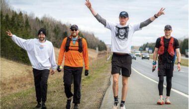 Canadian ultrarunner sets record for fastest run around Iceland