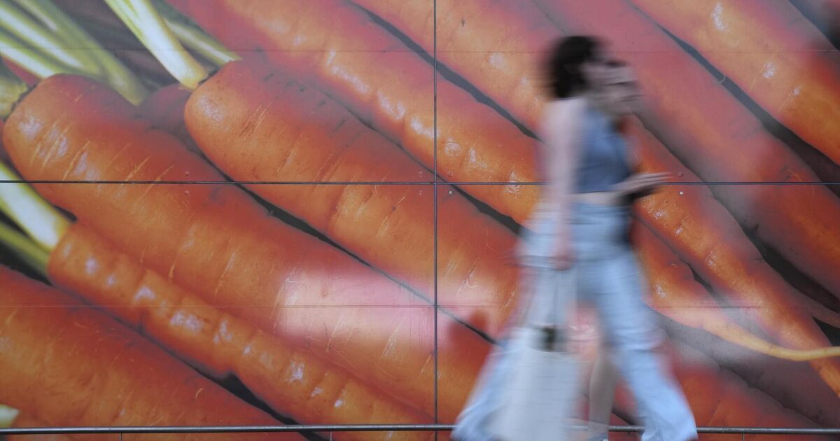 Euro inflation creeps above ECB target 