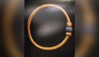 Pharaoh’s priceless bracelet missing from Cairo museum