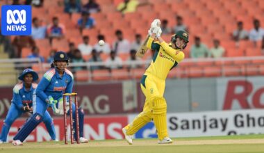 Australia beats India in first of three ODIs before Women's Cricket World Cup