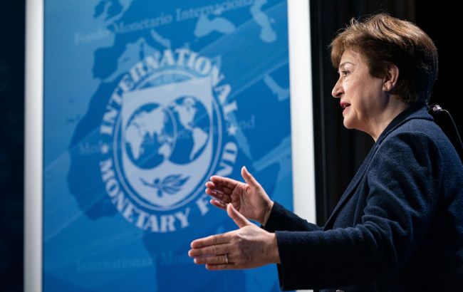 IMF sees large shortfall in Ukraine financing, Bloomberg says