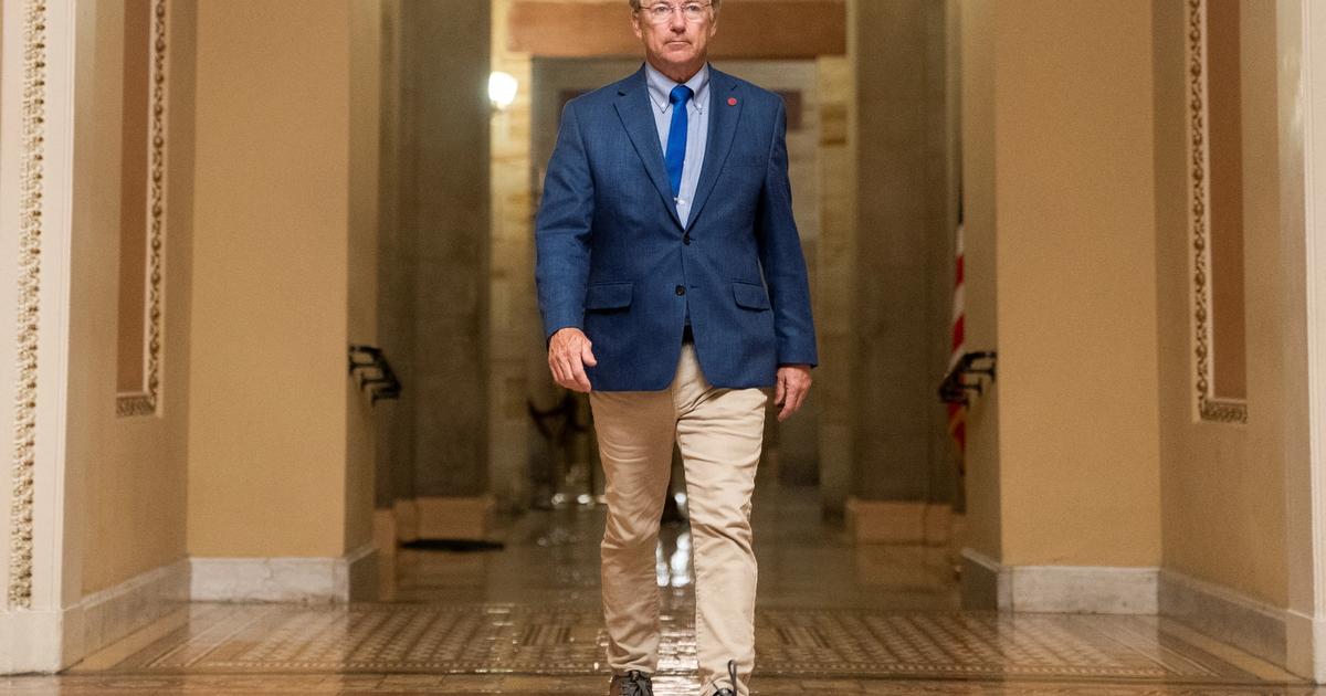 Paul digs in against Vance as other Republicans stay quiet on Venezuela strike