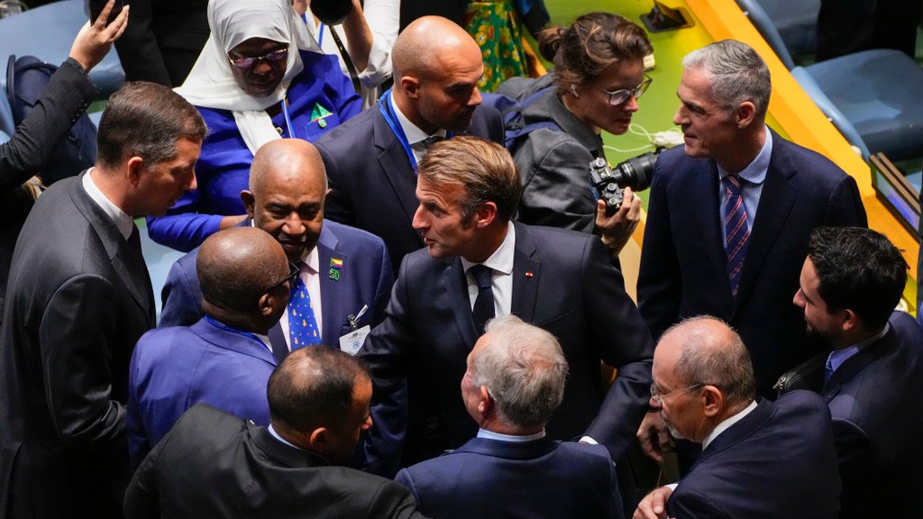 Francija priznala državo Palestino | 24ur.com