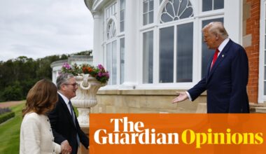 One by one, leaders learn that grovelling to Trump leads to disaster. When will it dawn on Starmer? | Simon Tisdall