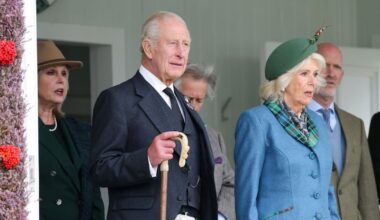 King Charles and Queen Camilla hold poignant one-minute silence after royal death | Royal | News