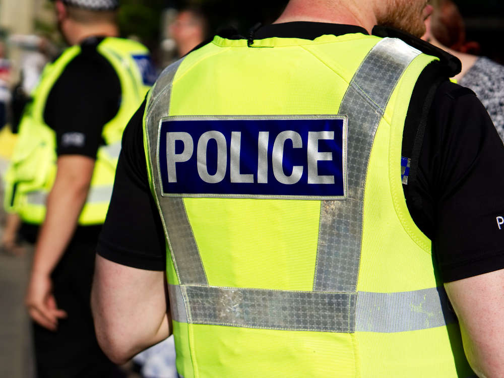 Brick thrown into Falkirk refugee hotel -