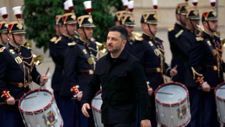 Heads of state arrive for a meeting of the "Coalition of the Willing" – watch live