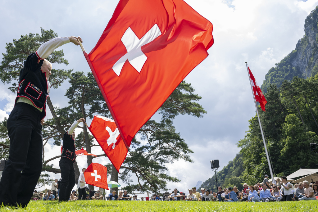 Record de participation au Festival de Lutte Suisse à Mollis