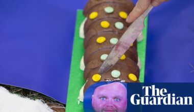 ‘We don’t want him’: Dance Against Vance protest at US vice-president’s Cotswolds holiday | JD Vance