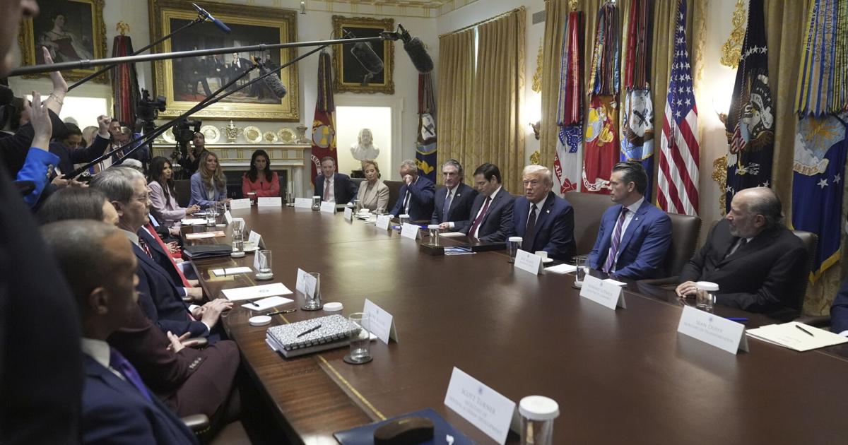 Letters: No surprise that Trump has a Cabinet of dunces | Letters