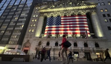 World shares trade mostly higher after Wall Street snaps its 3-day losing streak | Business