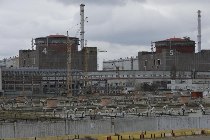 Zaporizhzhia nuclear plant loses all off-site power, risking safety