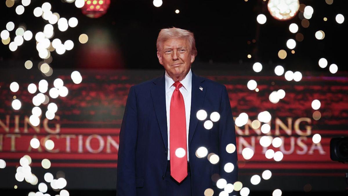 After saying smart people don’t like him, Donald Trump admits ‘stupid people’ are running America – um, commendable self-awareness?