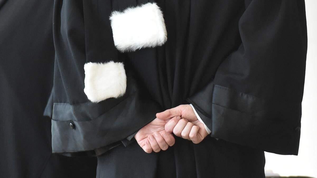 Fraude bij magistratenexamen: rechtbank West-Vlaanderen in beroep tegen tuchtstraf voor rechter
