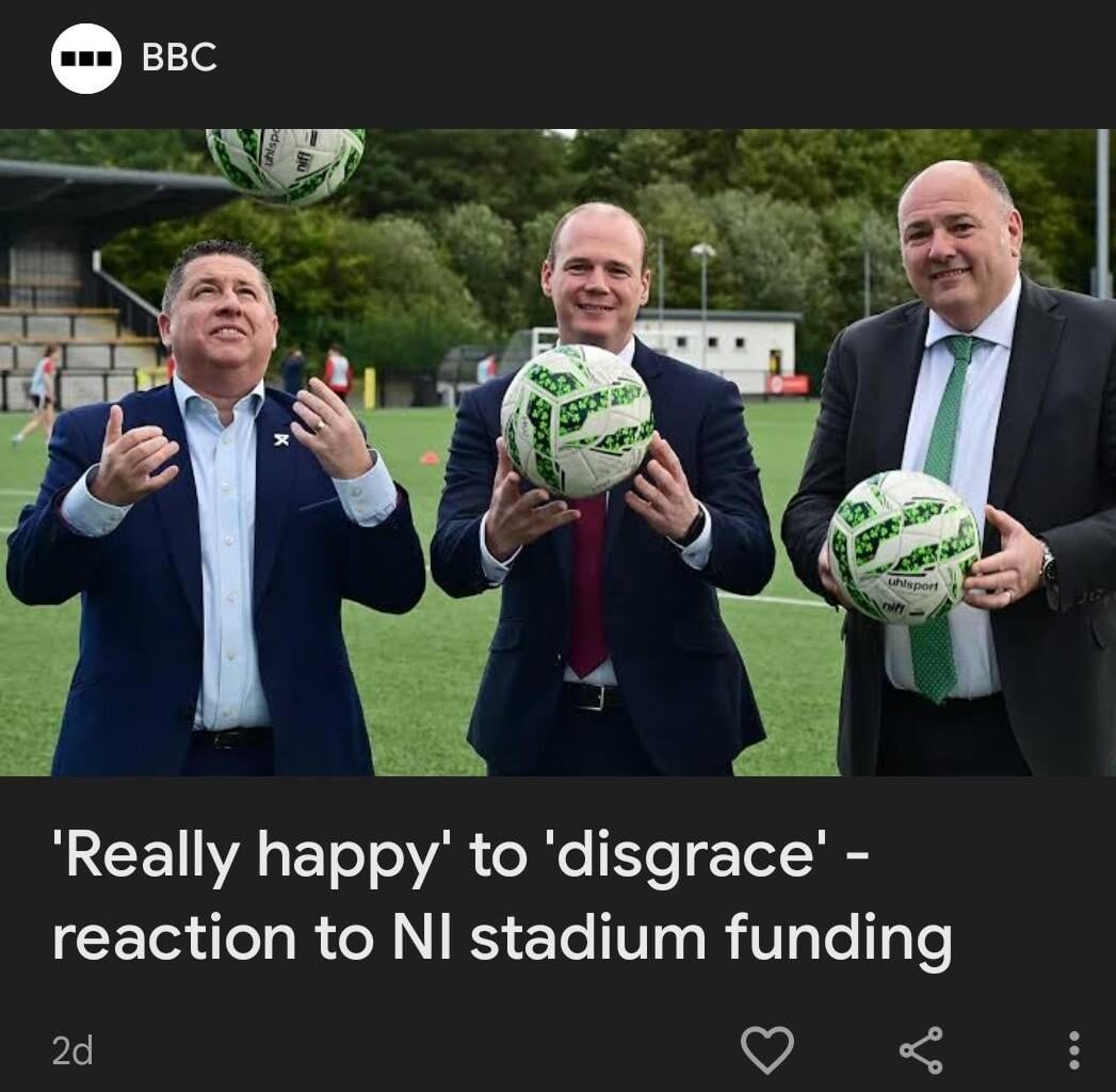 Guy on the right coulda been a varsity athelete