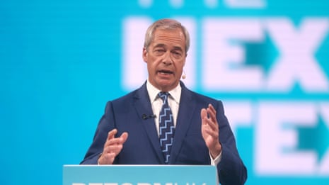 'We're about to witness a rift in Labour,' says Farage after Rayner resigns – video