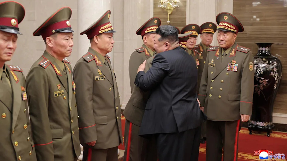 Senior military officials are rewarded for their loyalty to the regime<span class="copyright">Yonhap/YONHAPNEWS AGENCY/picture alliance</span>