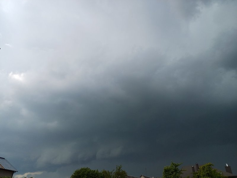 Alytų užtemdę debesys (nuotr. Vilija Dulevičienė)   6