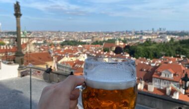 Prostě-li žiješ, sta let dožiješ