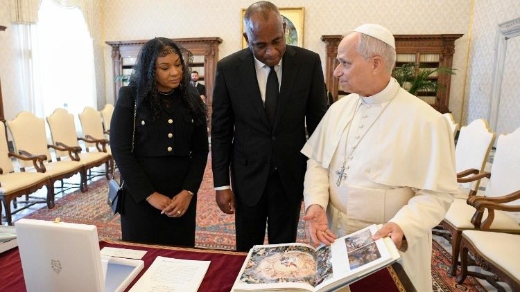 Pope meets with President of Moldova and Prime Minister of Dominica