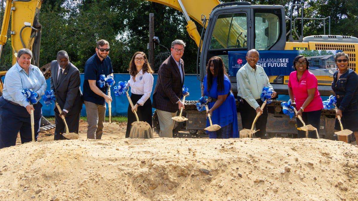 Griffin Heights grocery store groundbreaking blends hope, politics