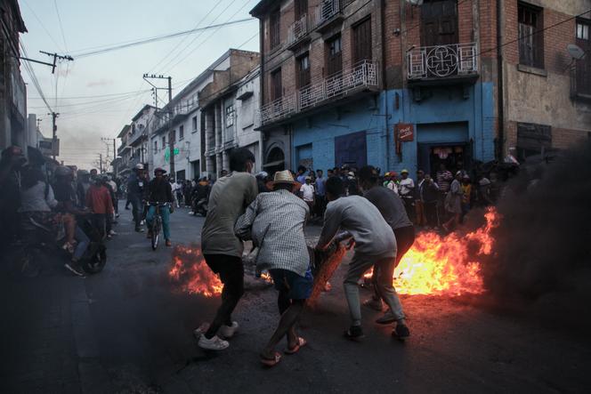 During protests against water and electricity cuts on the island of Madagascar, in Antananarivo, September 25, 2025.
