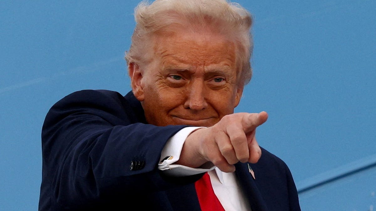Donald Trump looks to boost GOP enthusiasm ahead of midterm elections