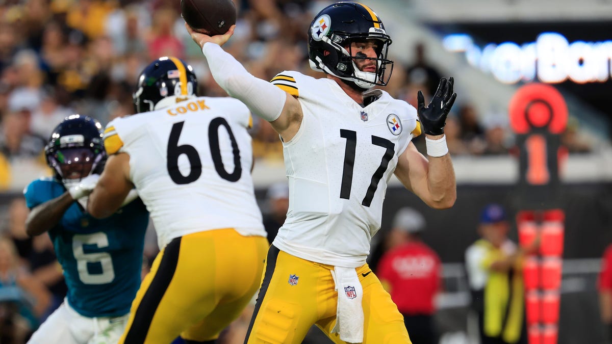 Steelers QB Skylar Thompson robbed before game in Ireland