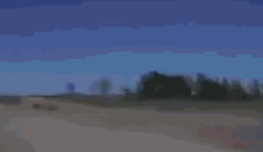 Goldliner tearing up the M1 hard shoulder at 08:27