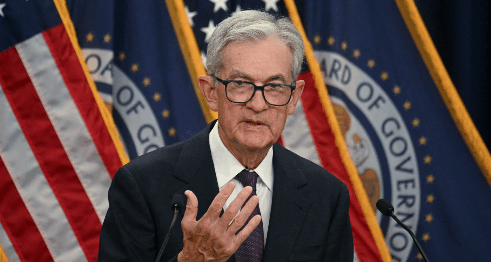 US Fed lowers interest rates, signals more cuts ahead; Miran dissents