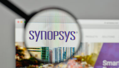 Synopsys Shares Crash Amid Disappointing Earnings, Trade War Headwinds
