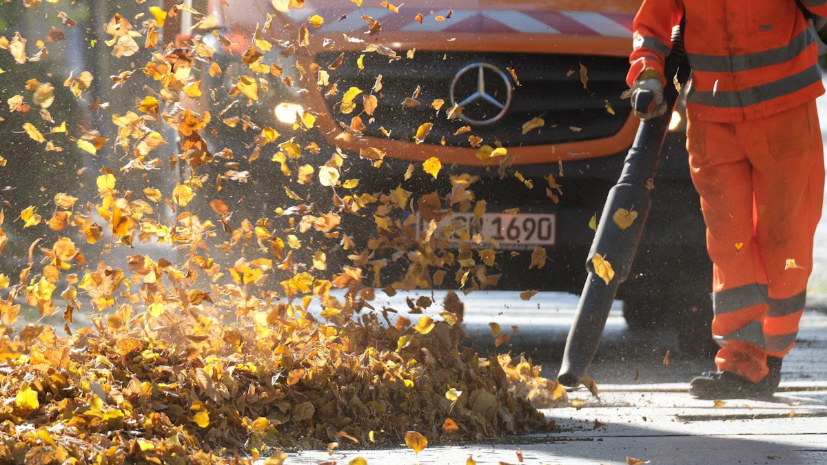 Laubbläser: Die wichtigsten Regelungen in Deutschland - Stil