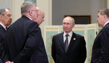 Vladimir Poutine estime que la question de l’élargissement de l’OTAN doit être abordée pour parvenir à la paix